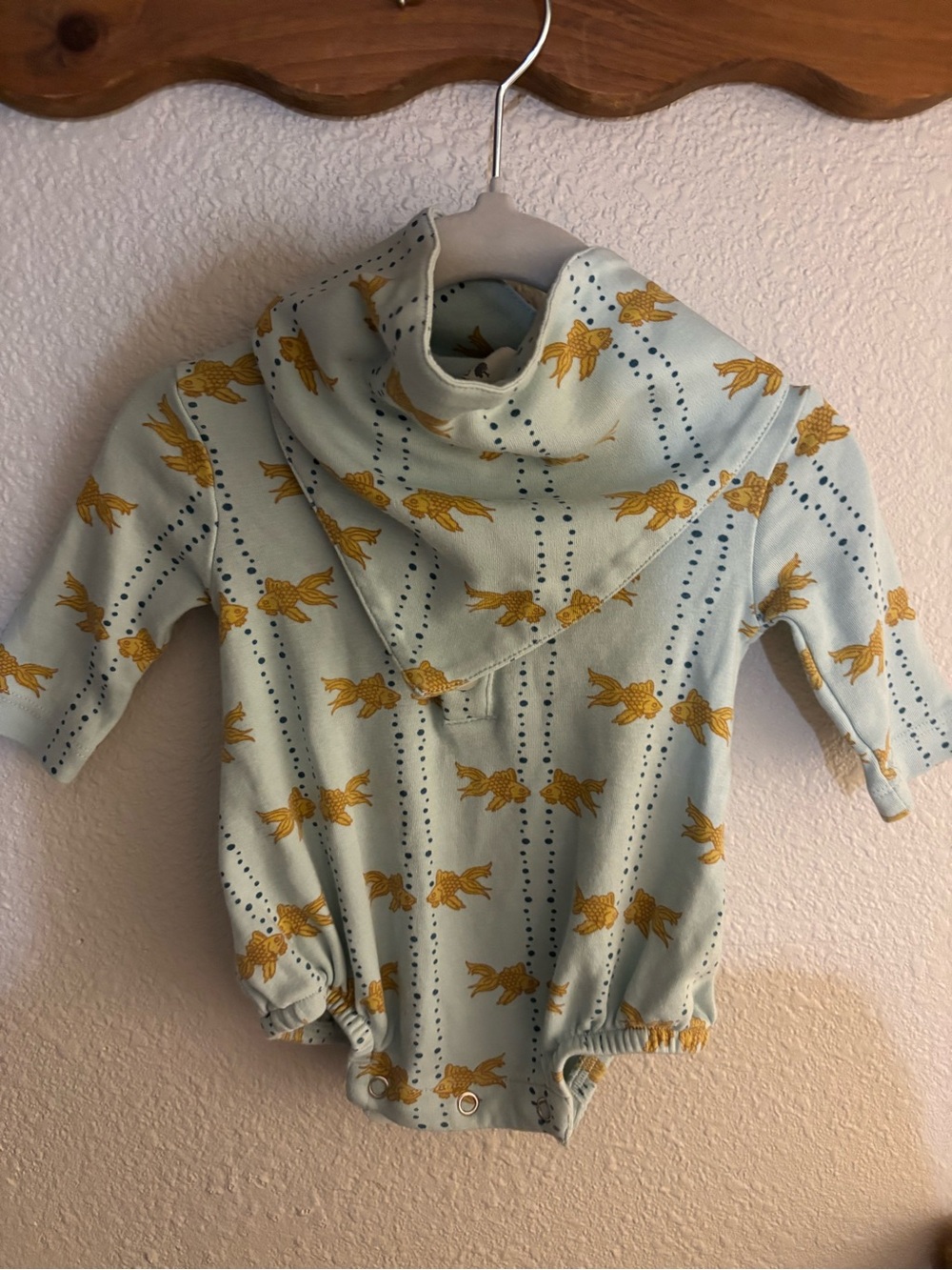 kate quinn Light Blue Baby Romper and Matching Bib with Mustard Fish Print